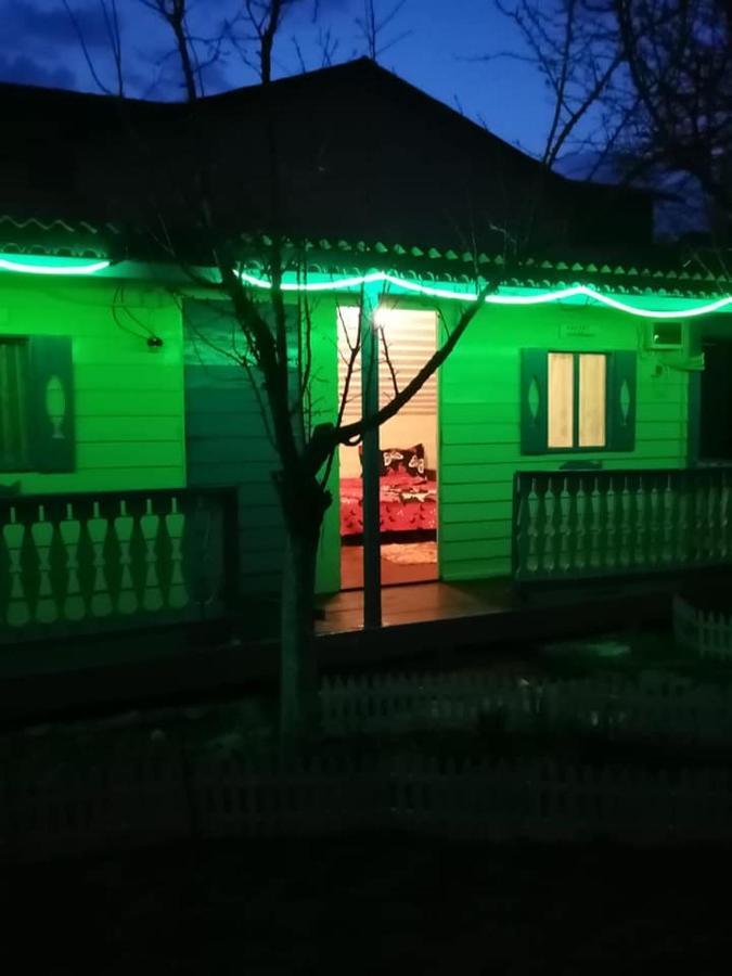 Camping Casuta Mihaela クリシャン エクステリア 写真