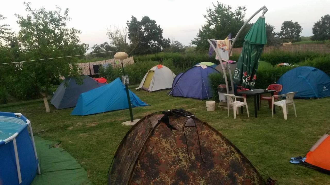 Camping Casuta Mihaela クリシャン エクステリア 写真